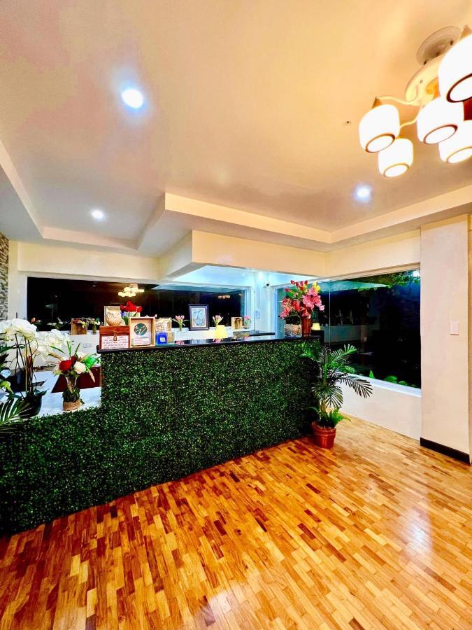 Elliannah Pines Hotel Baguio City Exterior photo